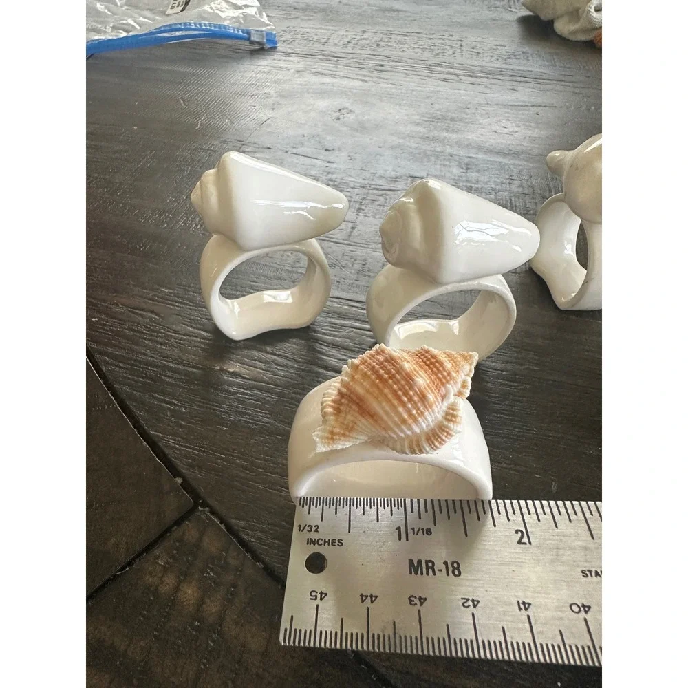 Vintage  Ceramic Seashell Napkin Rings Set of 5 White Coastal Nautical Decor GUC